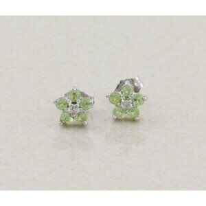 10k White Gold Natural Green Peridot & Diamond Flower Earrings Stud Post 1/4"